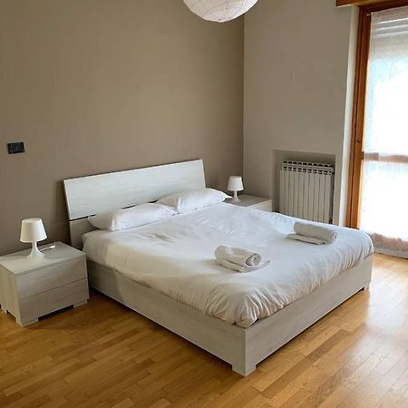 Appartamento 100 Mq Con Due Camere Da Letto Bruino Bagian luar foto