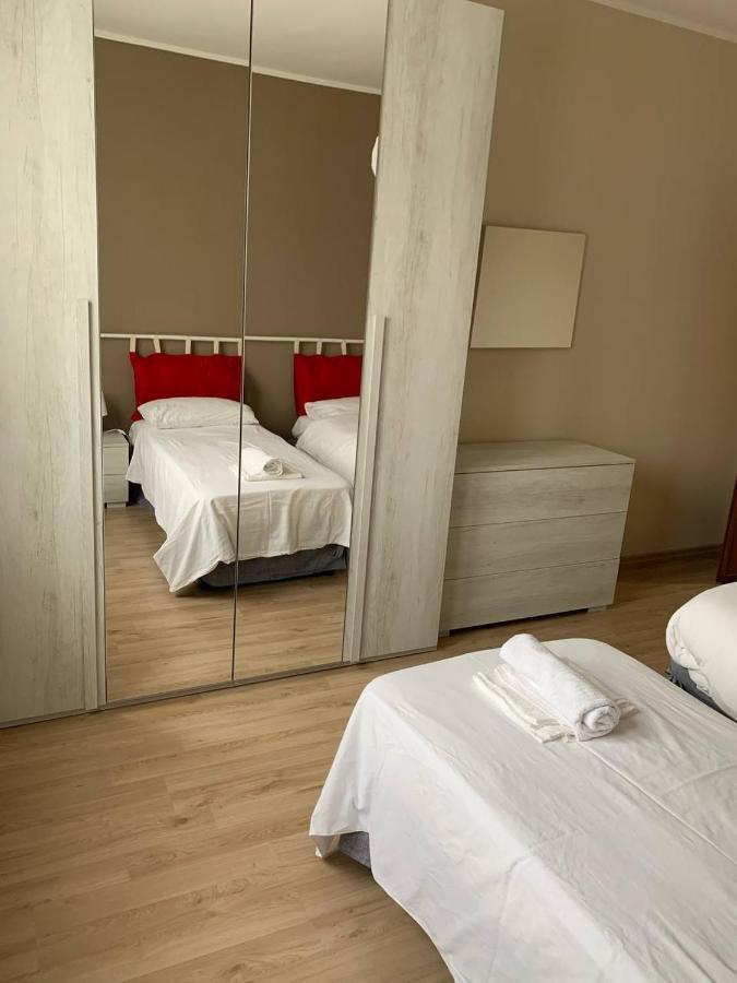 Appartamento 100 Mq Con Due Camere Da Letto Bruino Bagian luar foto